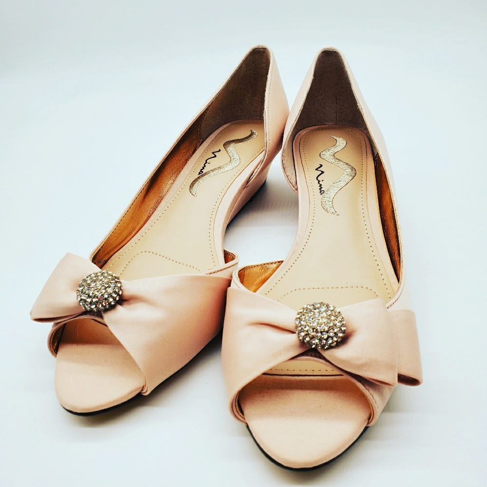 Nina Ronelle Wedge Pump - blush pink, size 8.5M